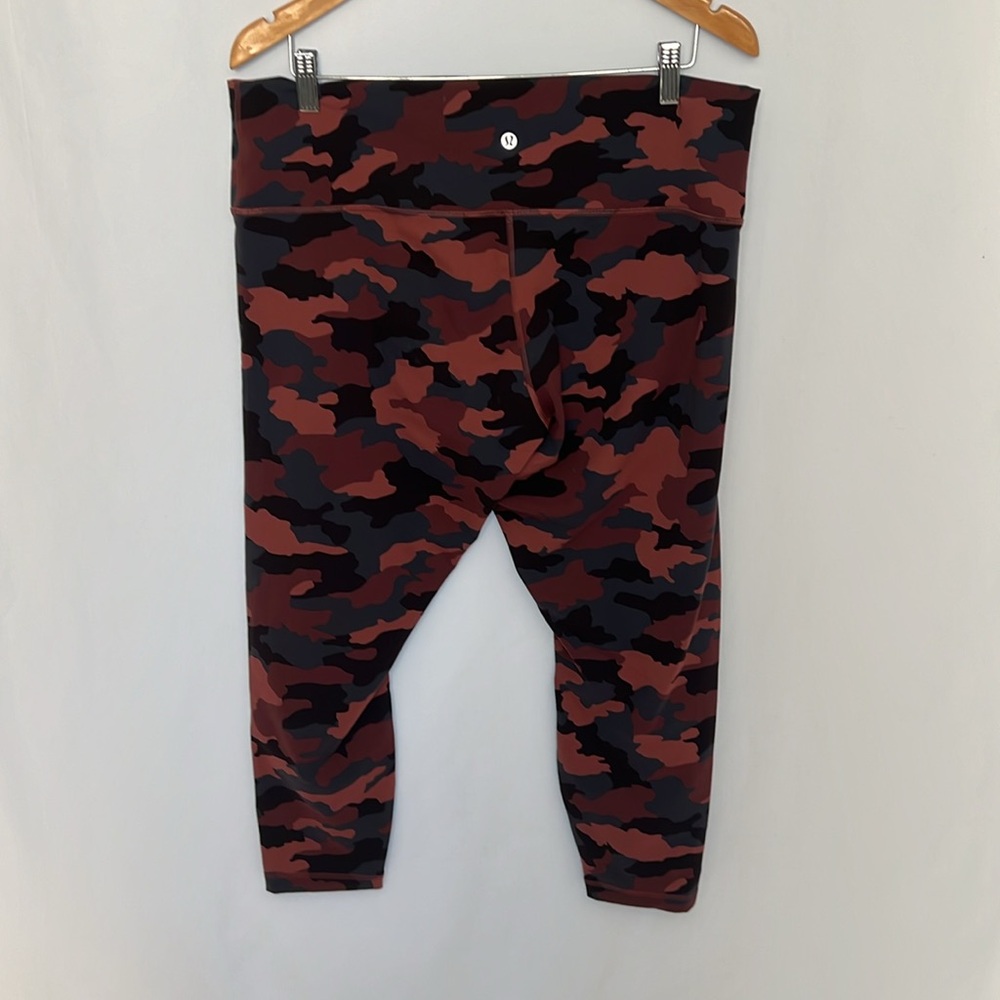 NWOT / Lululemon Wunder Train High-Rise Tight 25" - Picture 7 of 9